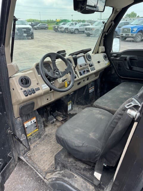 2023 John Deere XUV 835R Image
