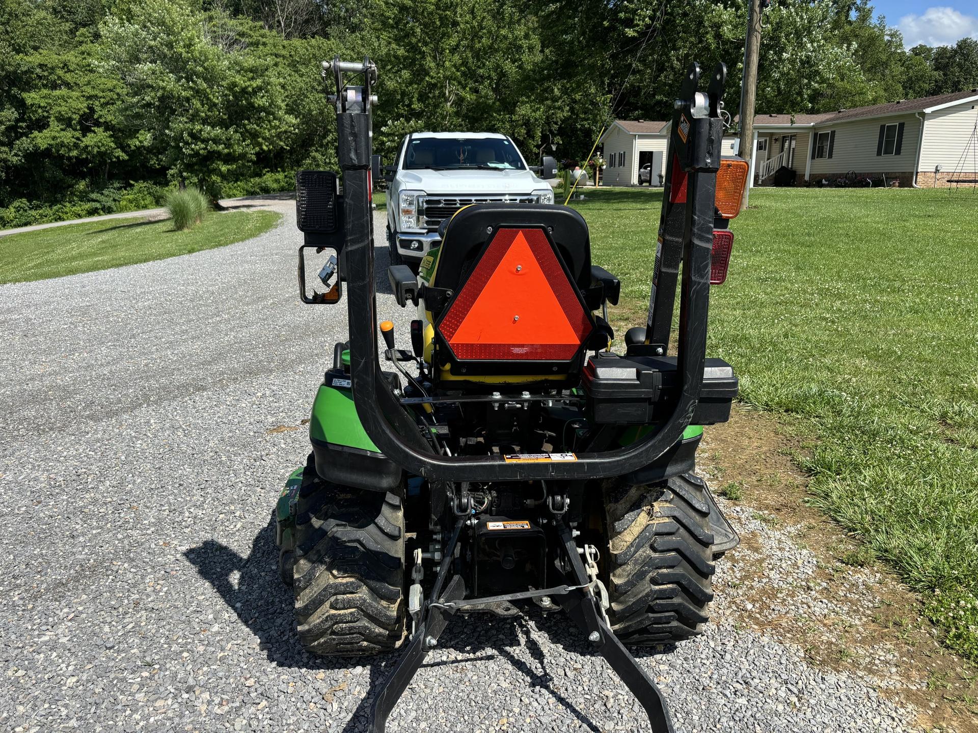 2018 John Deere 1025R Image