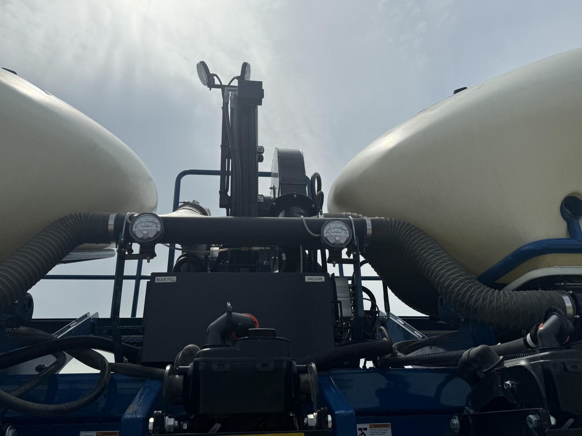 2023 Kinze 3665 Image