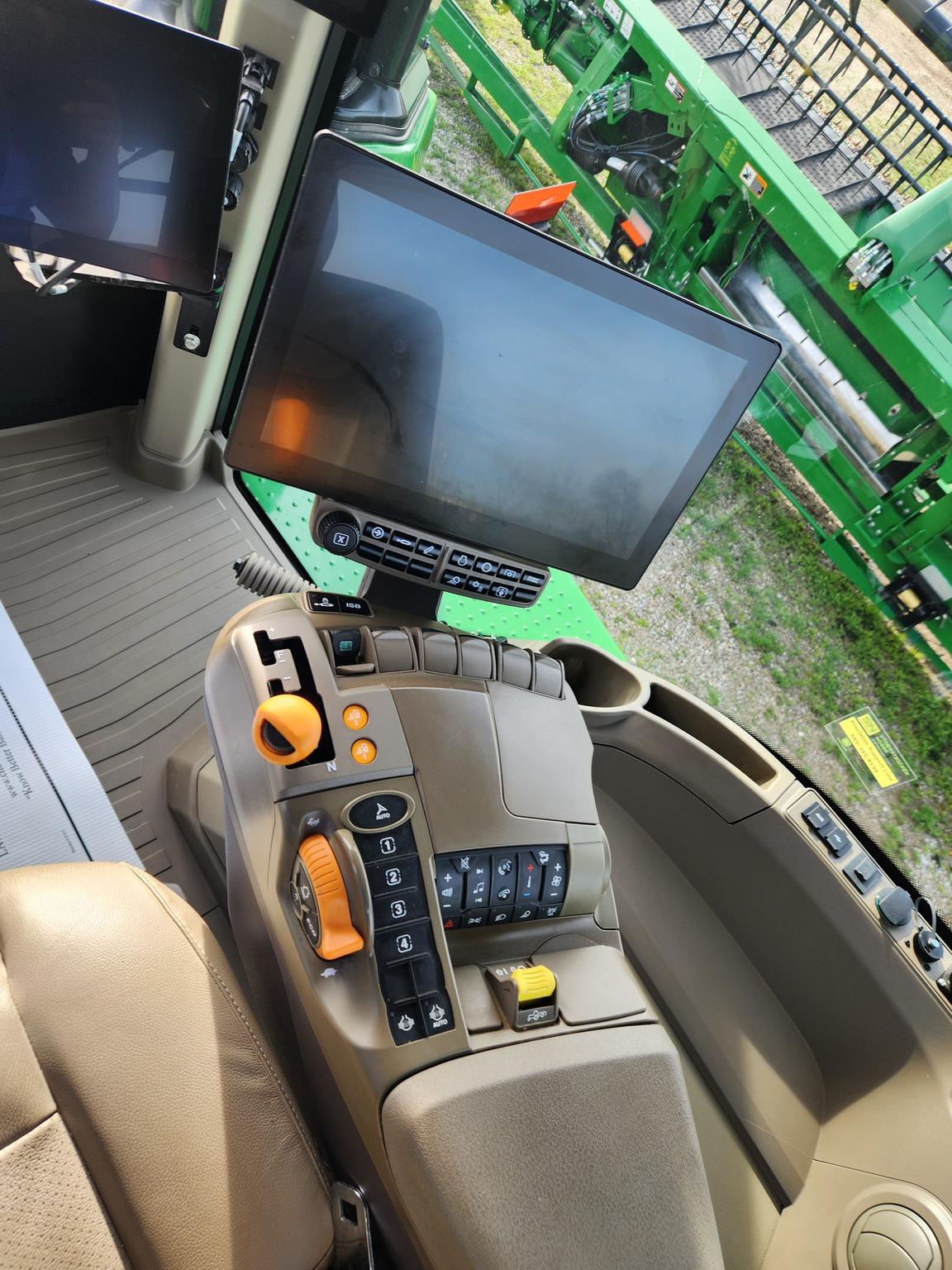 2024 John Deere 9RX 490 Image