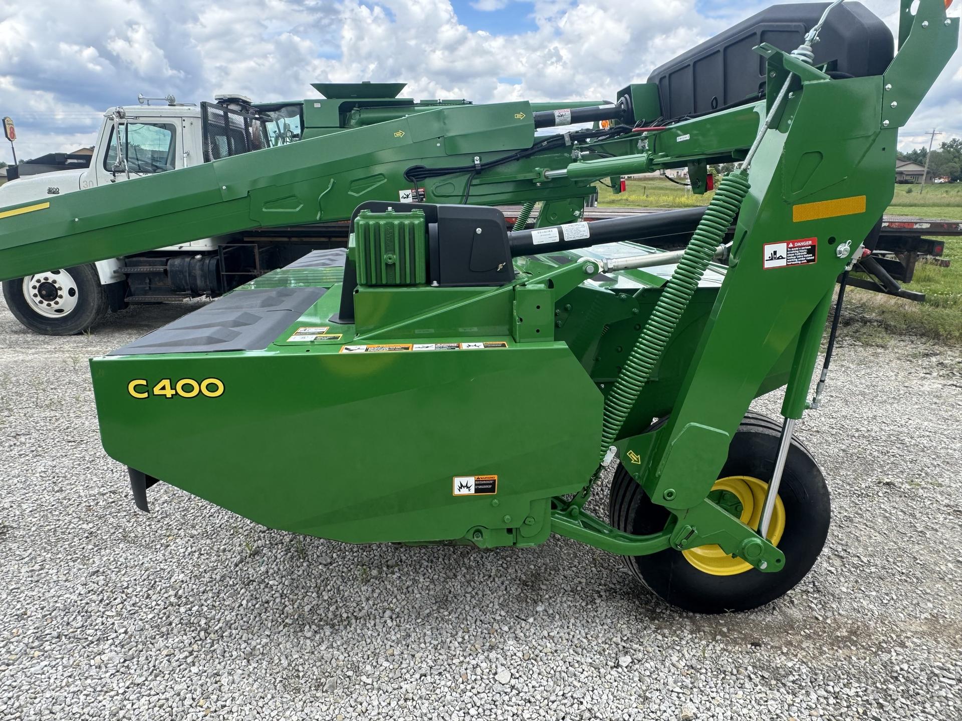 2023 John Deere C400 Image