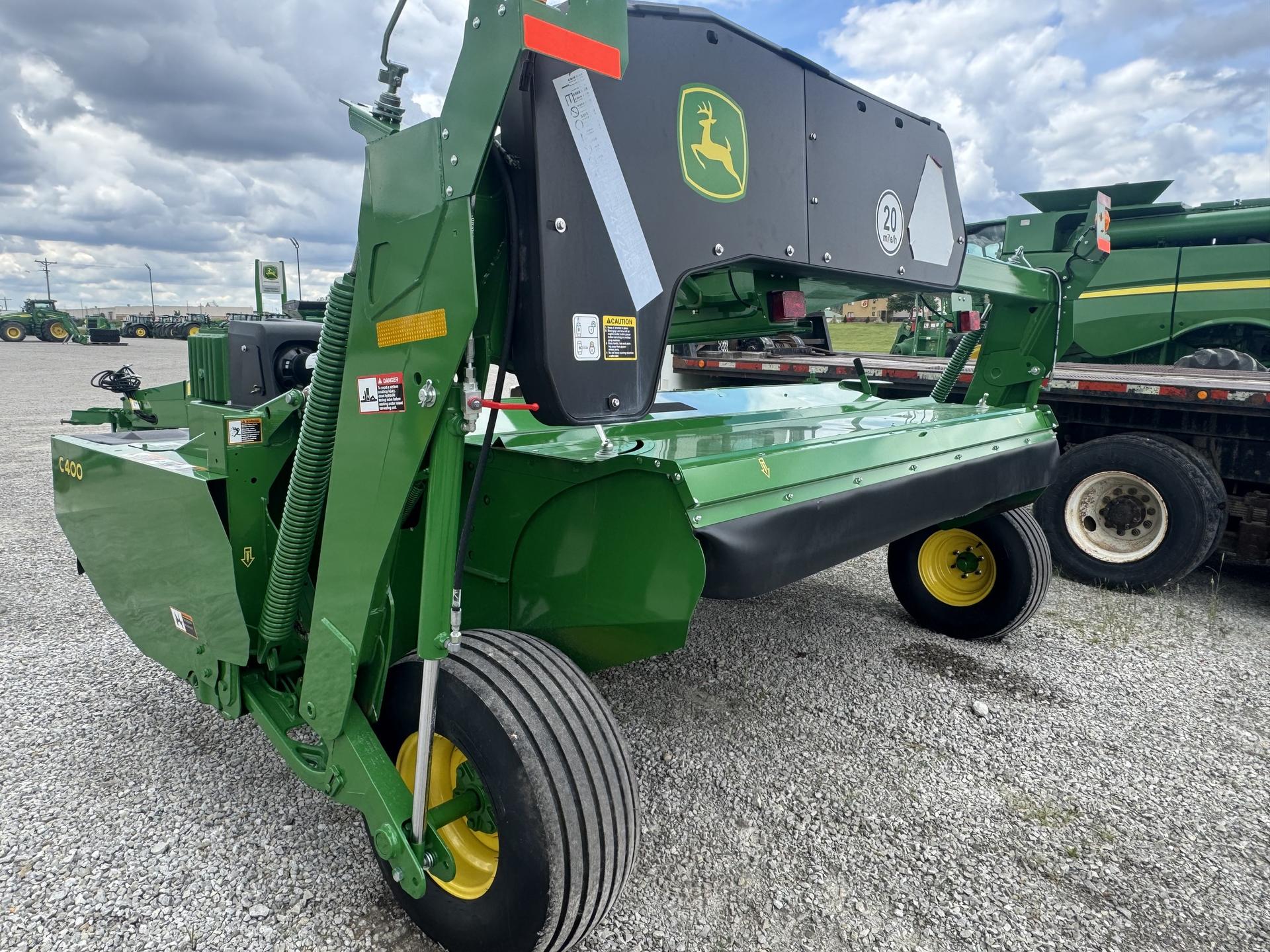 2023 John Deere C400 Image