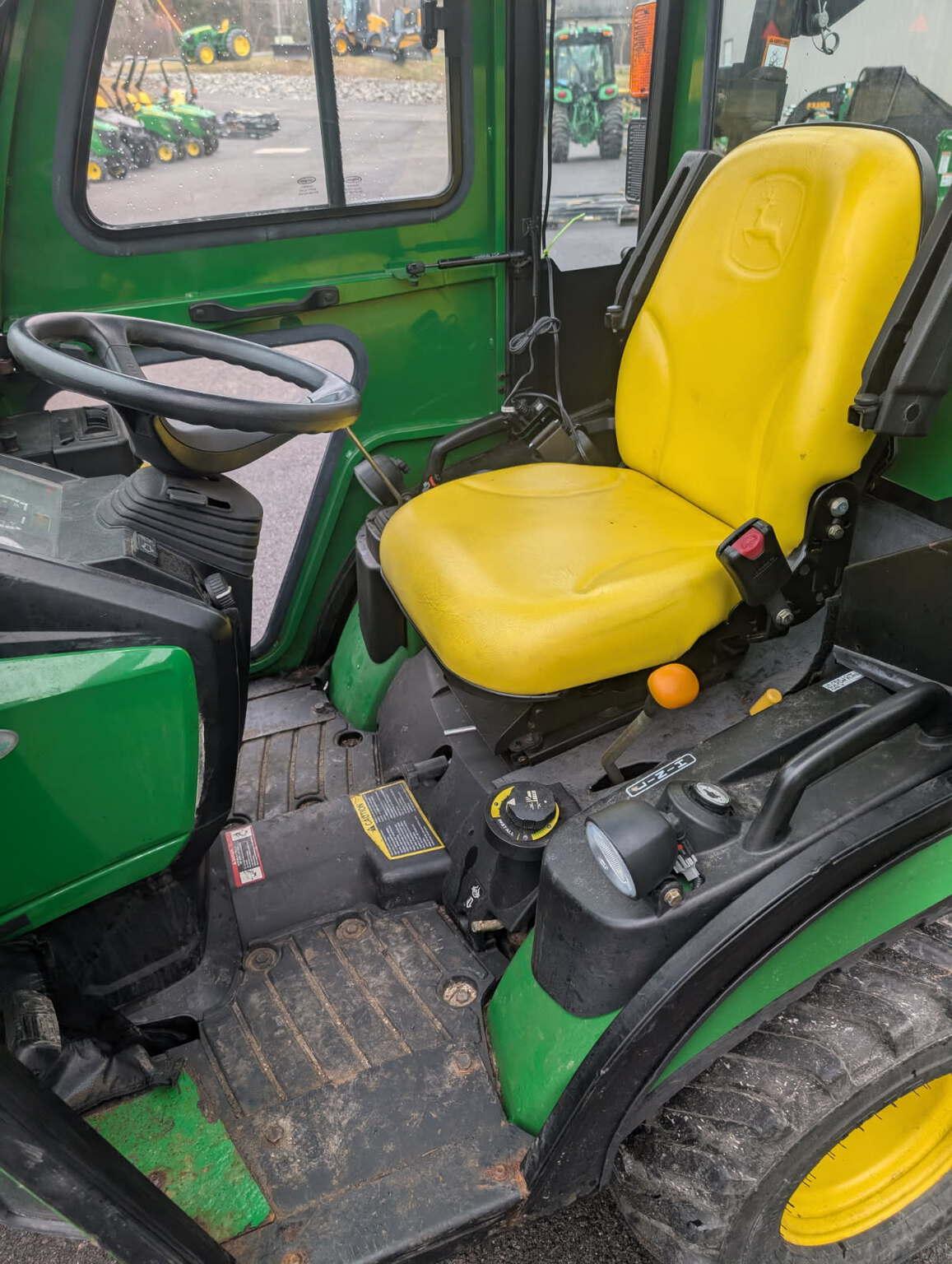 2013 John Deere 1025R Image