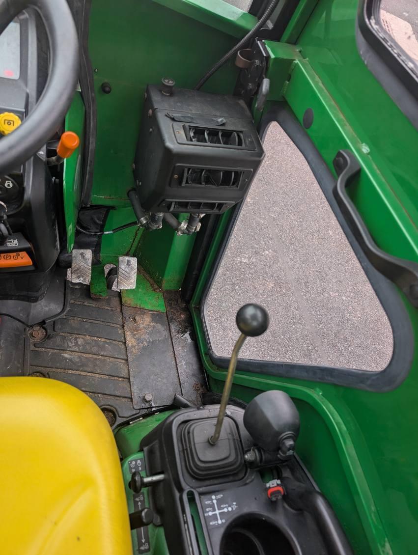2013 John Deere 1025R Image