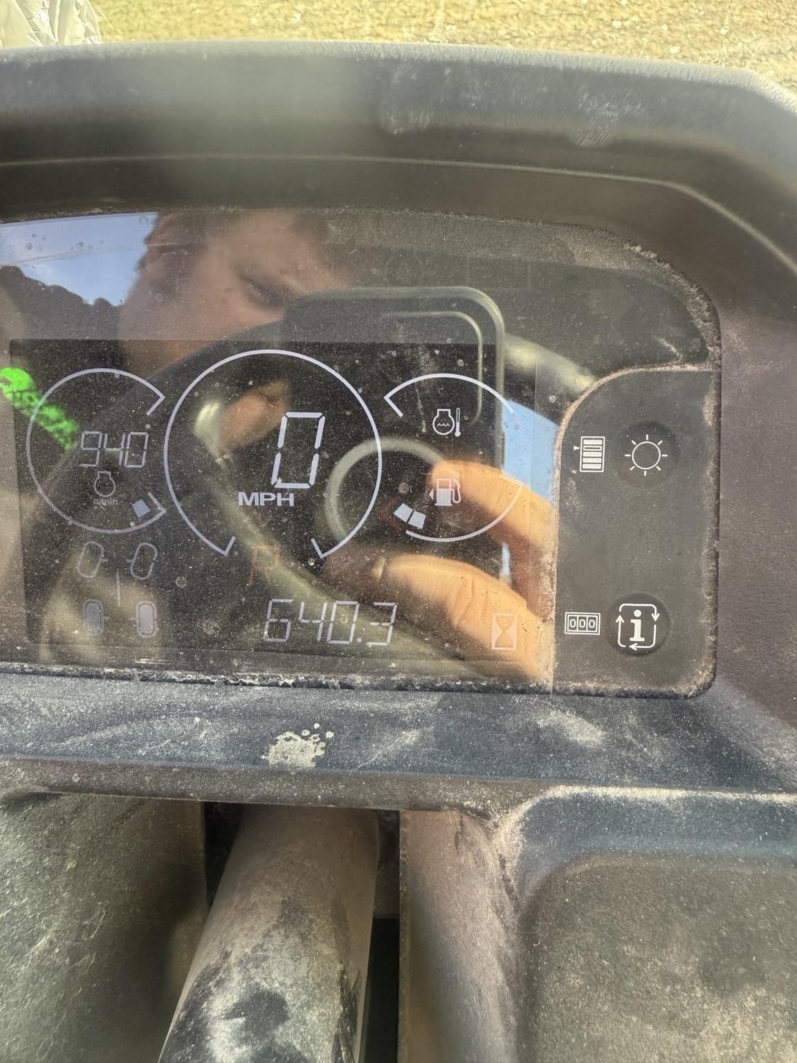 2021 John Deere XUV 835M Image
