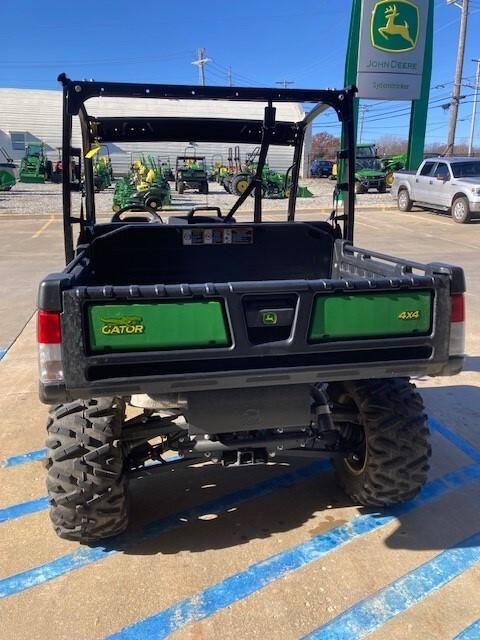 2023 John Deere XUV 835E Image