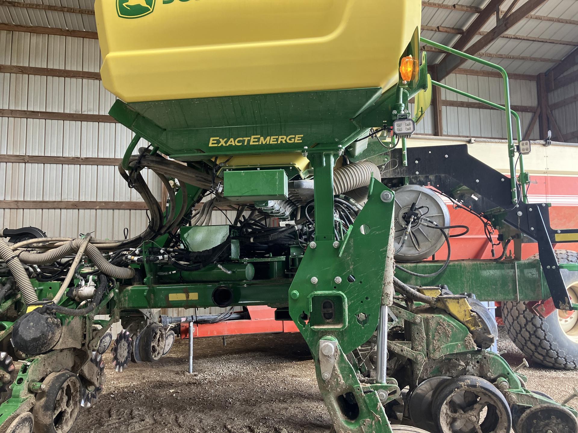2024 John Deere 1775NT Image