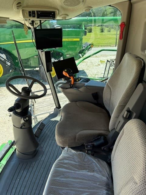 2024 John Deere S780 Image