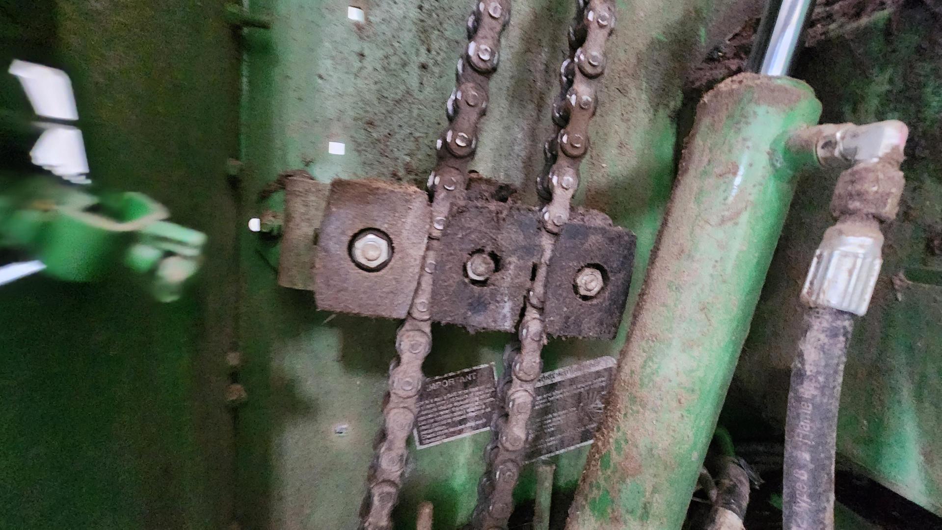 2021 John Deere 560M Image