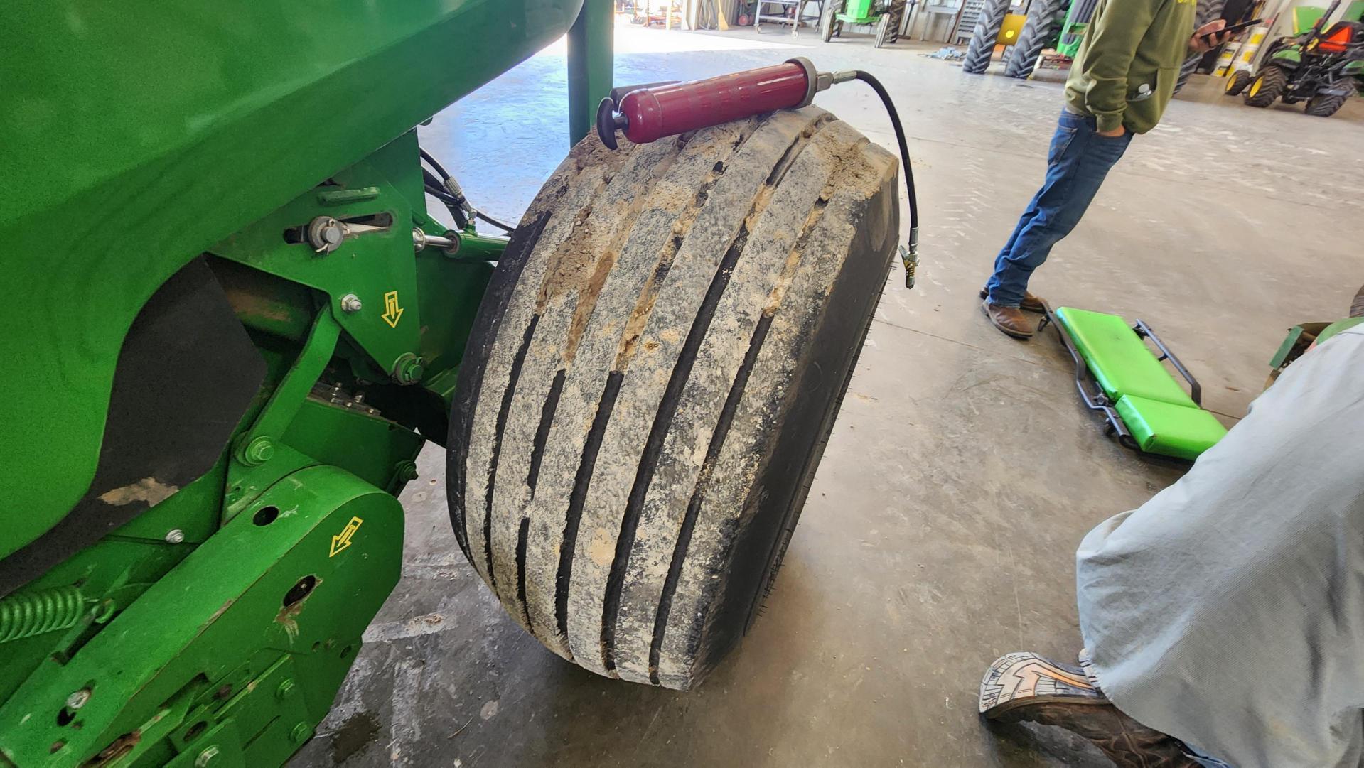2021 John Deere 560M Image