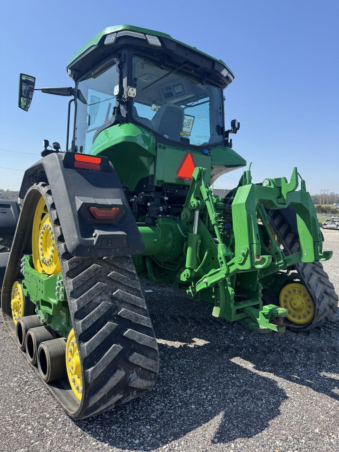 2021 John Deere 8RX 370 Image