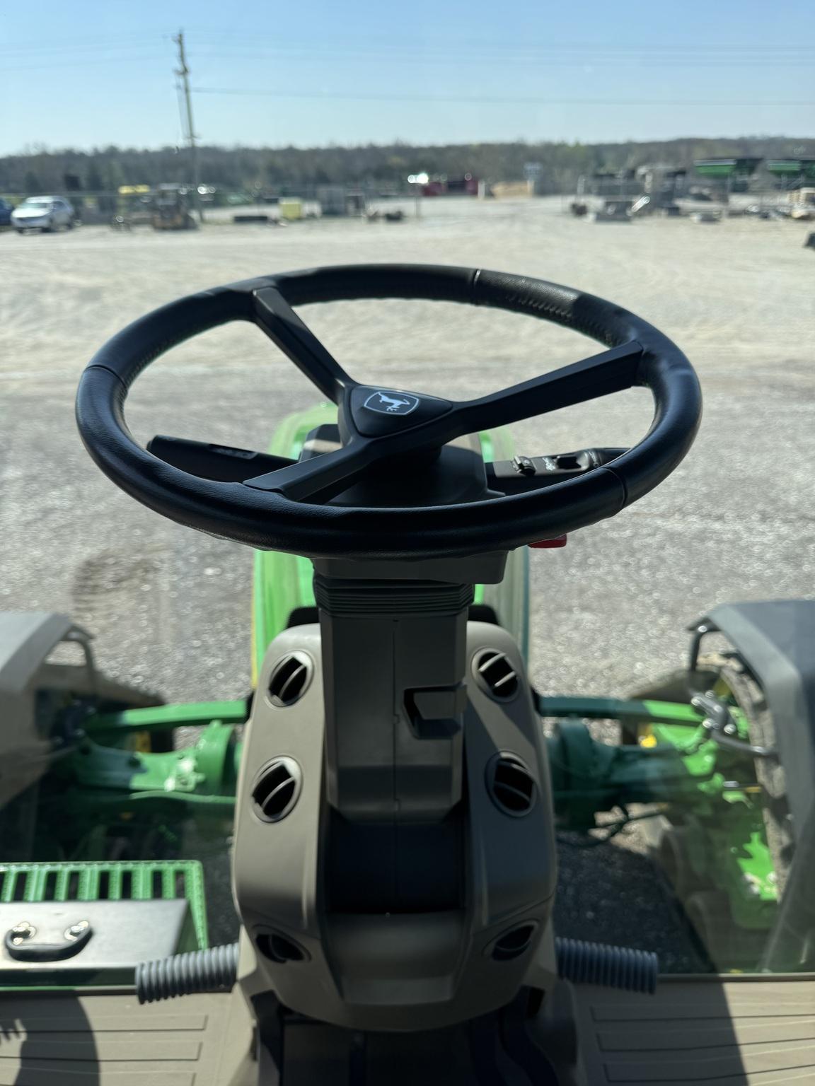 2021 John Deere 8RX 370 Image