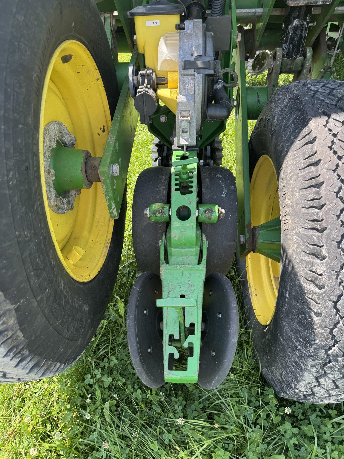 2011 John Deere 1770NT CCS Image
