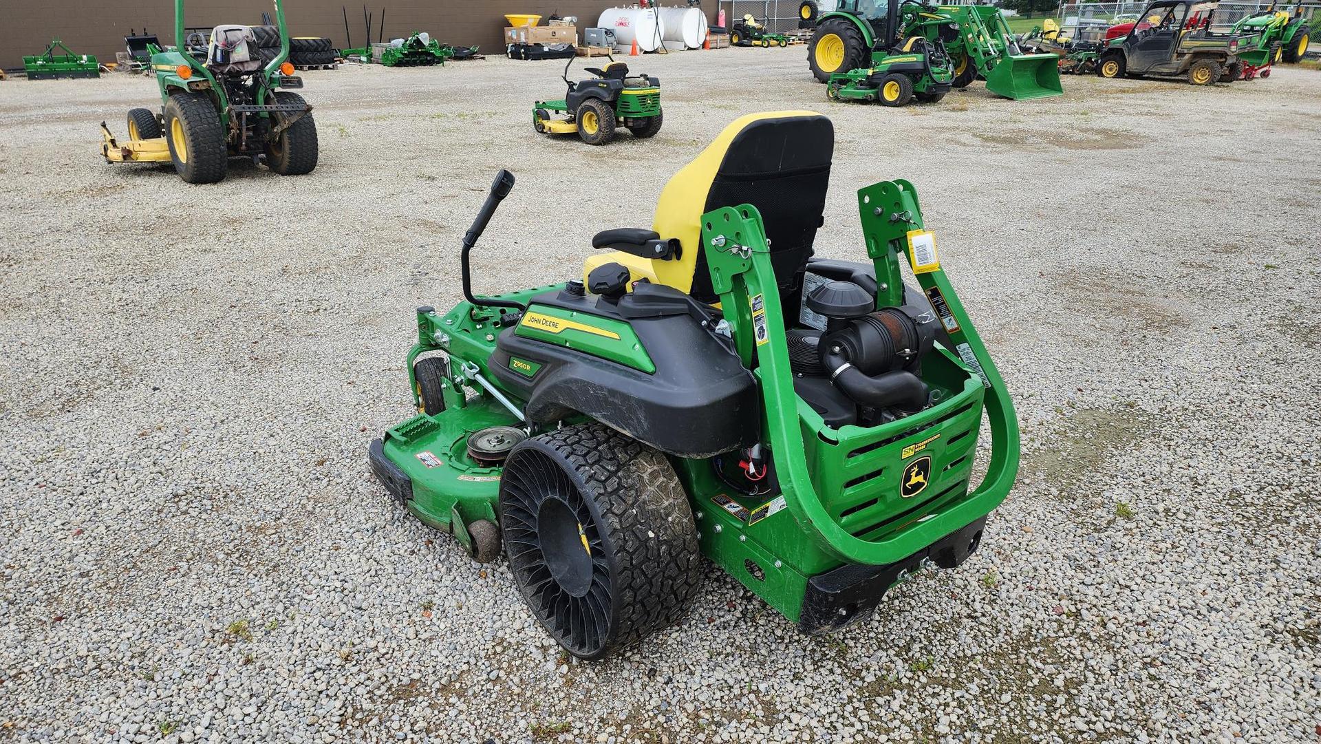 2023 John Deere Z950R Image