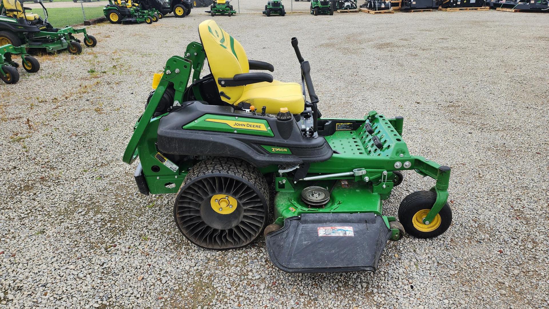 2023 John Deere Z950R Image