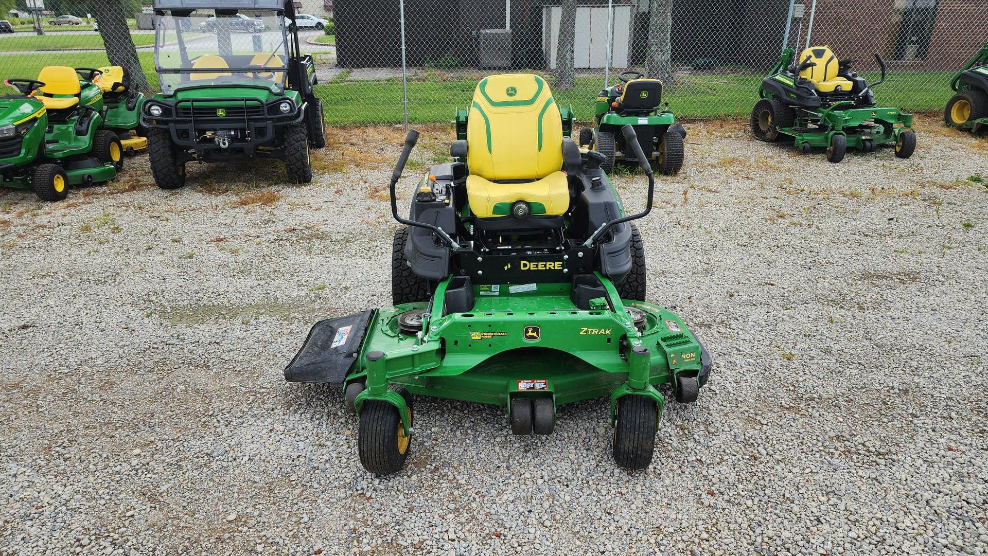 2023 John Deere Z950R Image