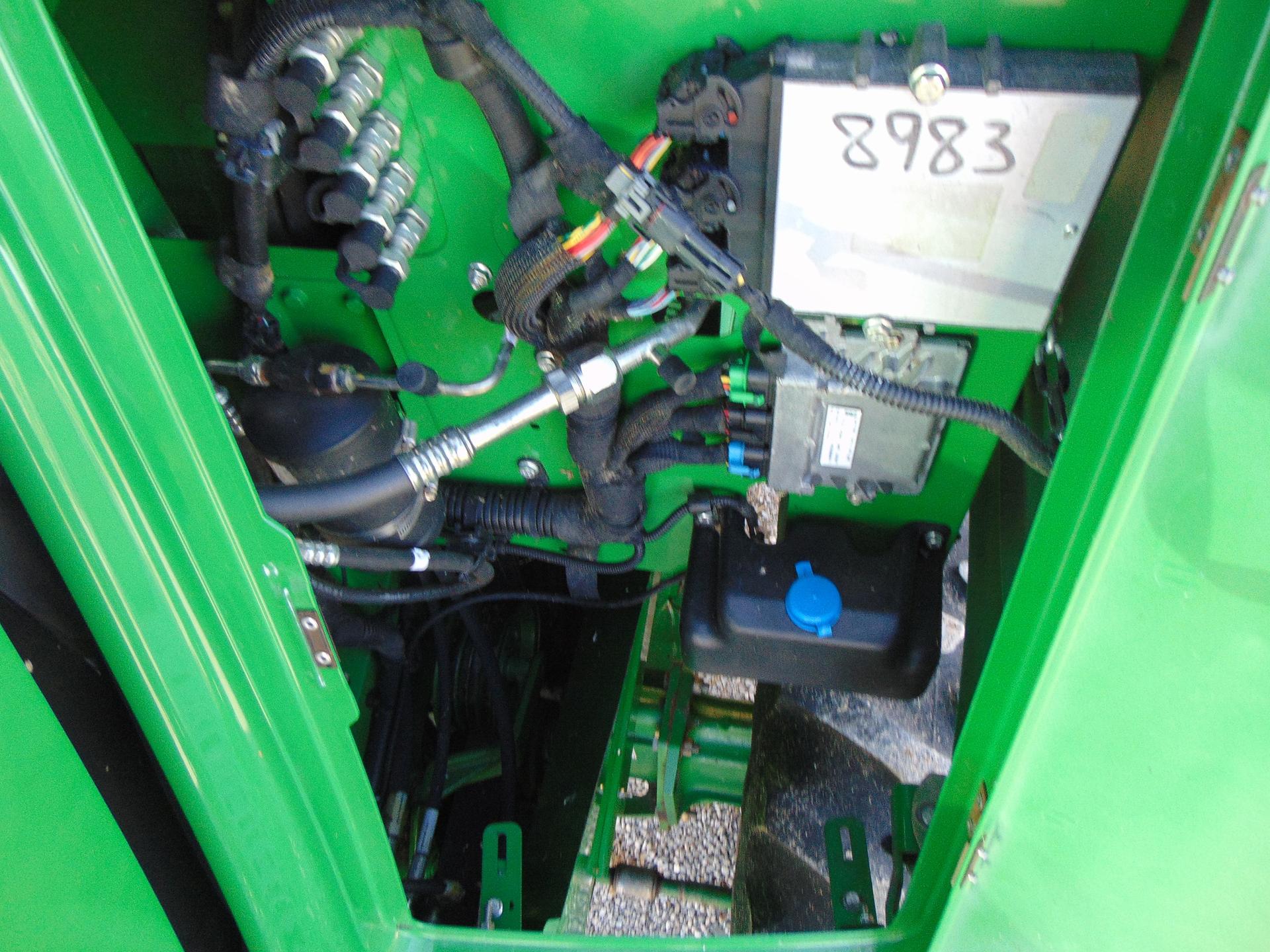 2014 John Deere S680 Image