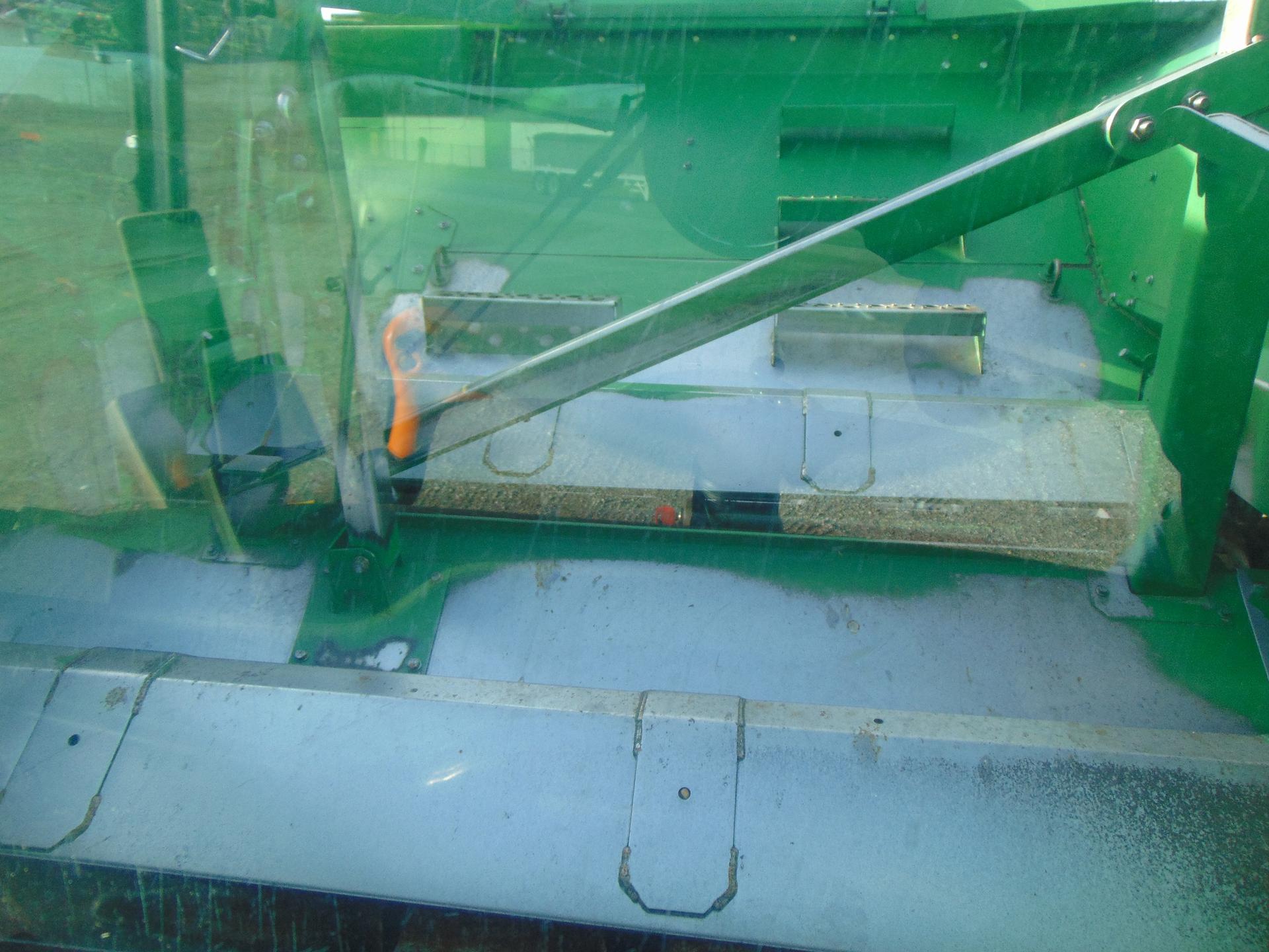 2014 John Deere S680 Image