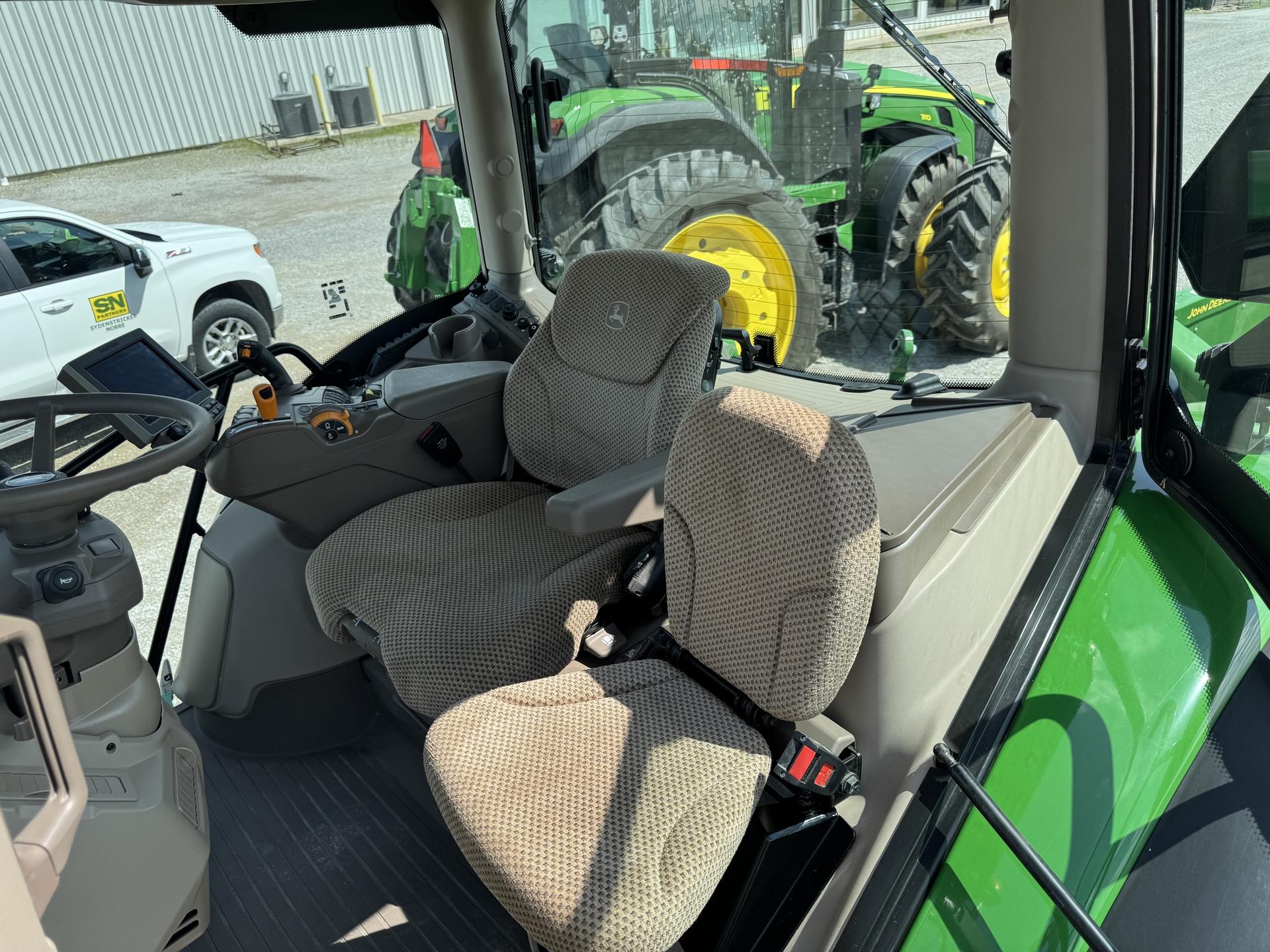 2023 John Deere 6R 130 Image