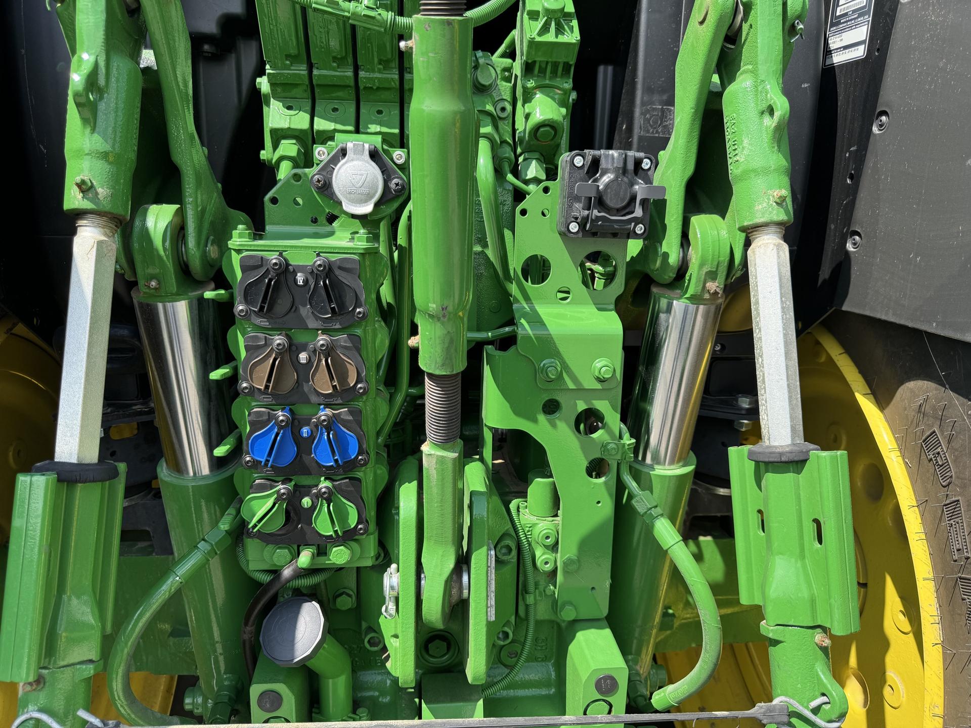 2023 John Deere 6R 130 Image