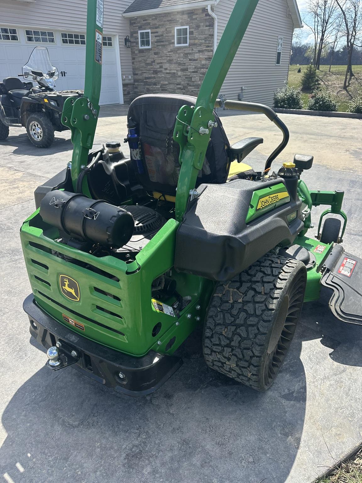 2017 John Deere Z915E Image