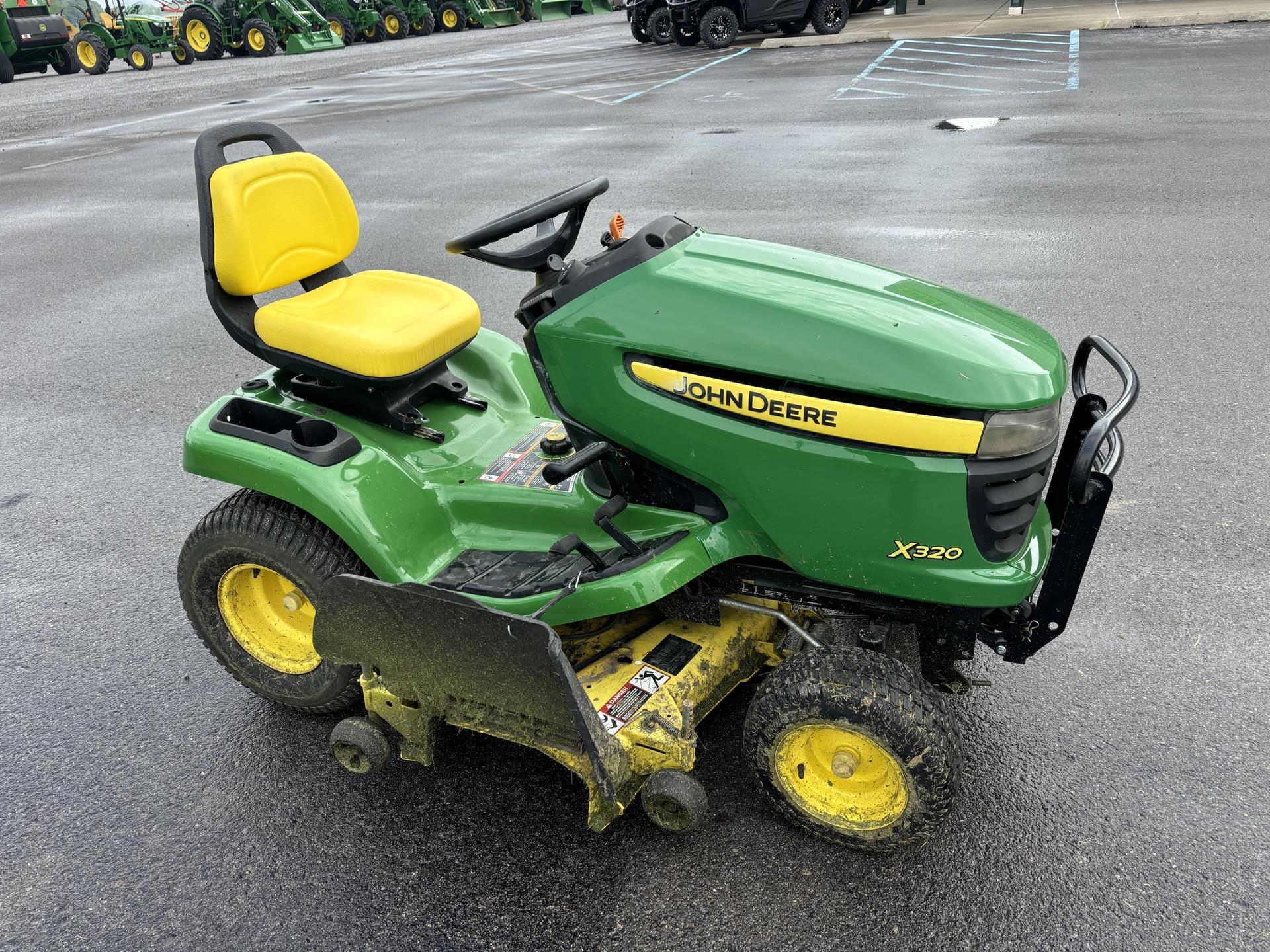 2012 John Deere X320 Image
