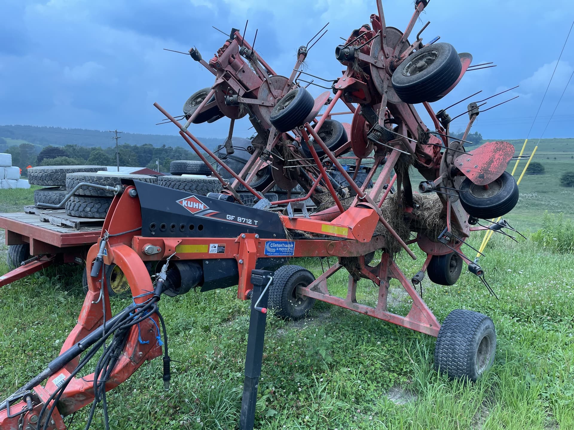 2015 Kuhn GF8712T Image