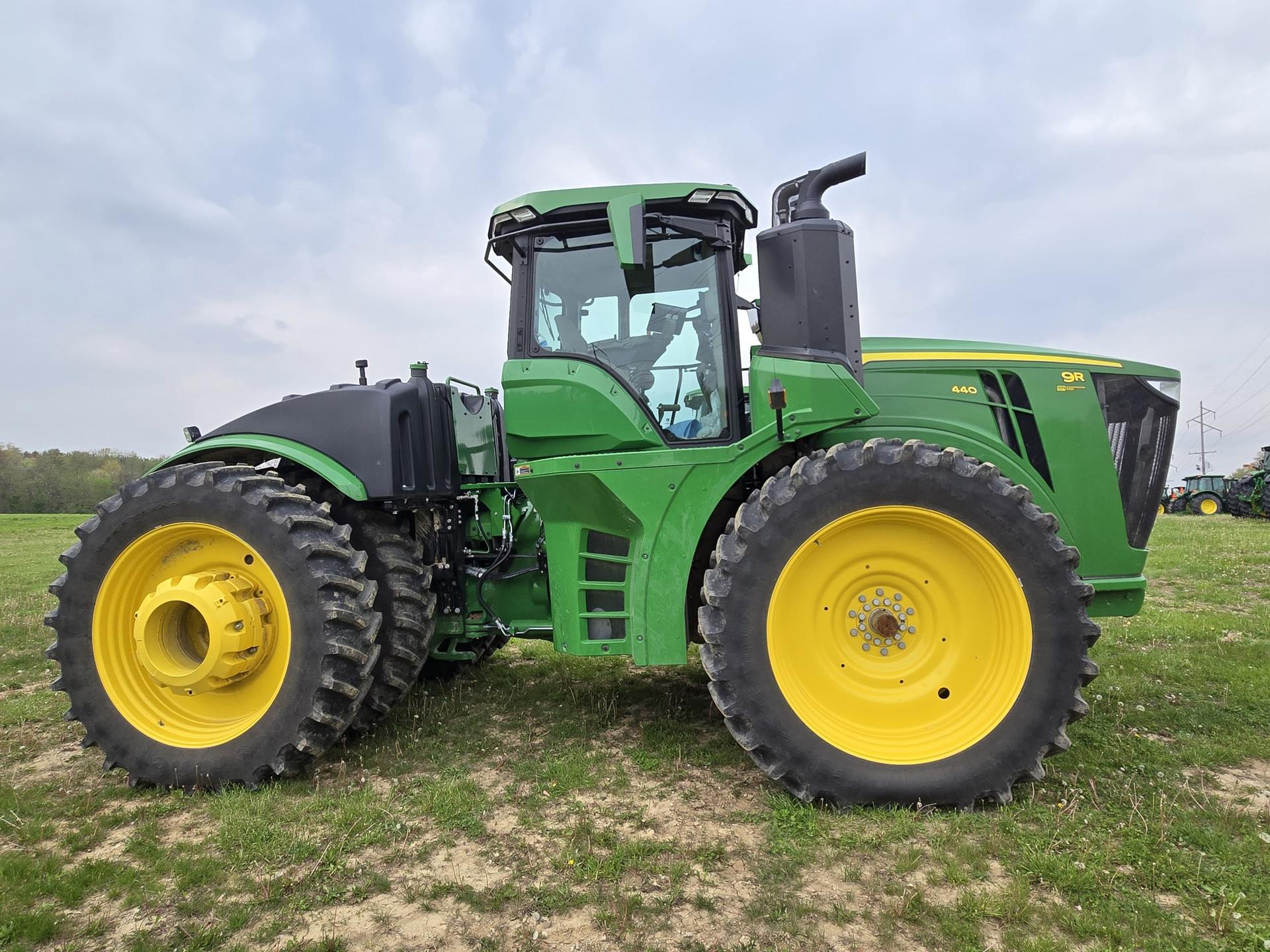 2024 John Deere 9R 440 Image