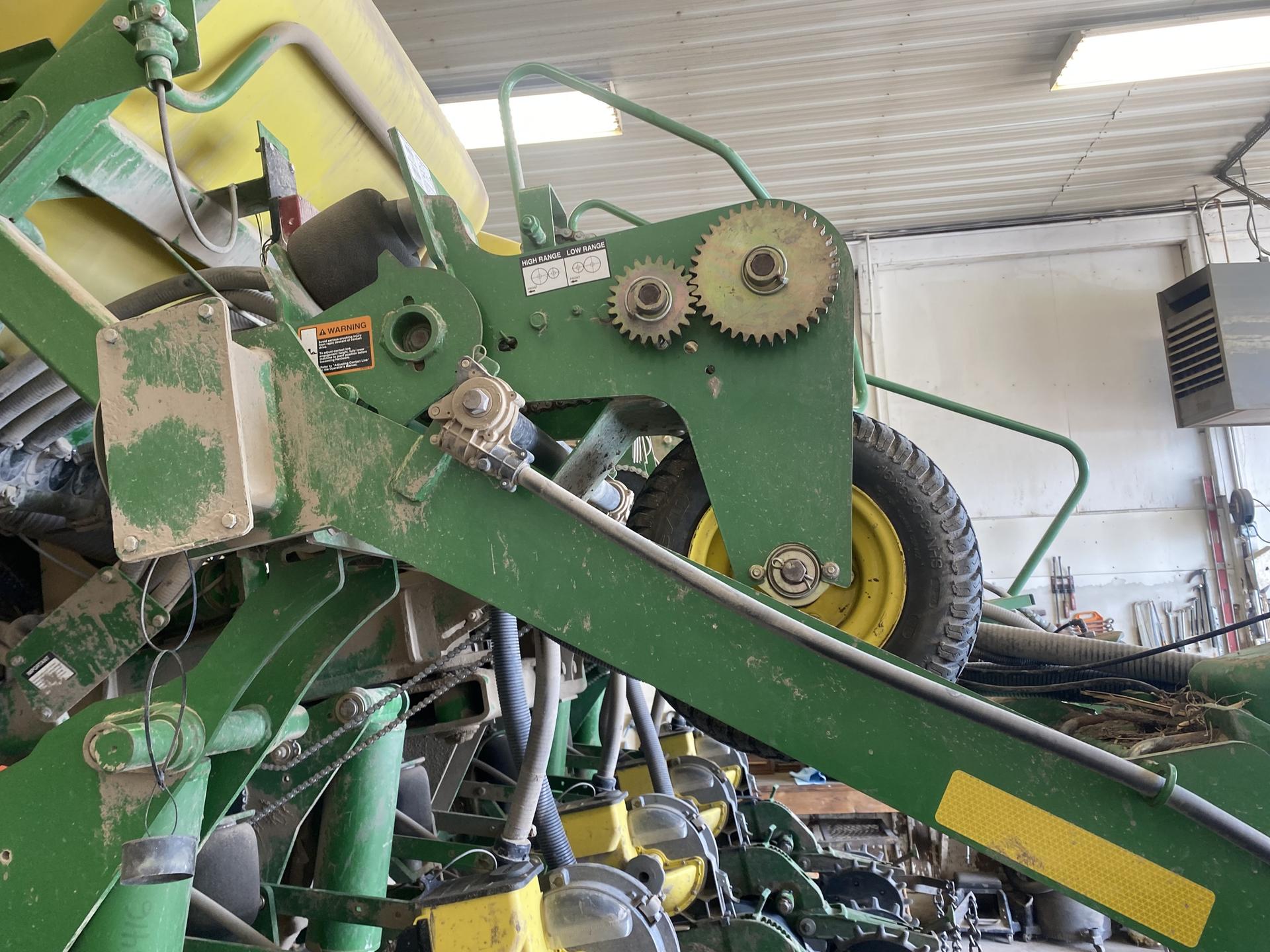 2007 John Deere 1790 Image