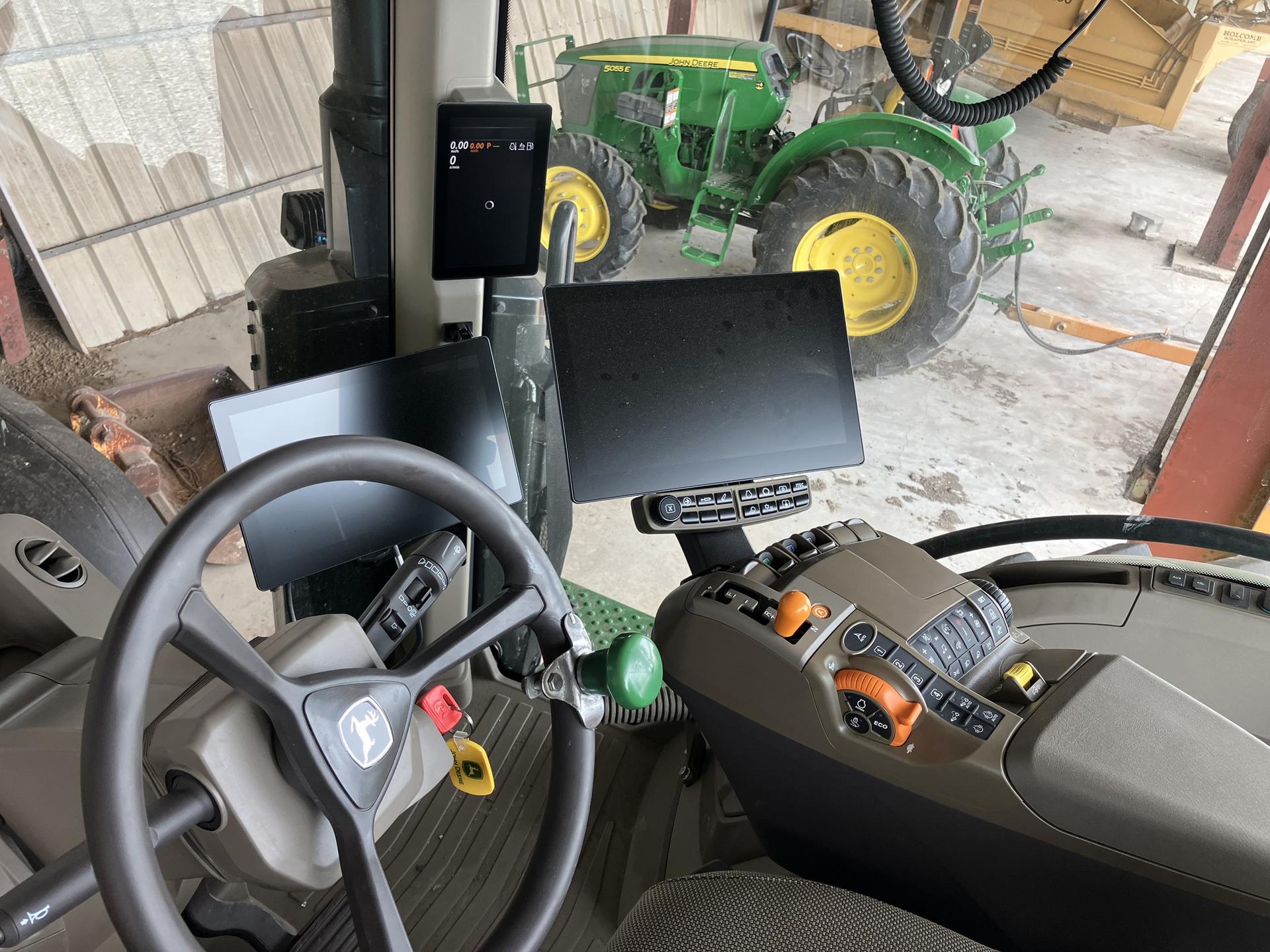 2024 John Deere 8R 250 Image