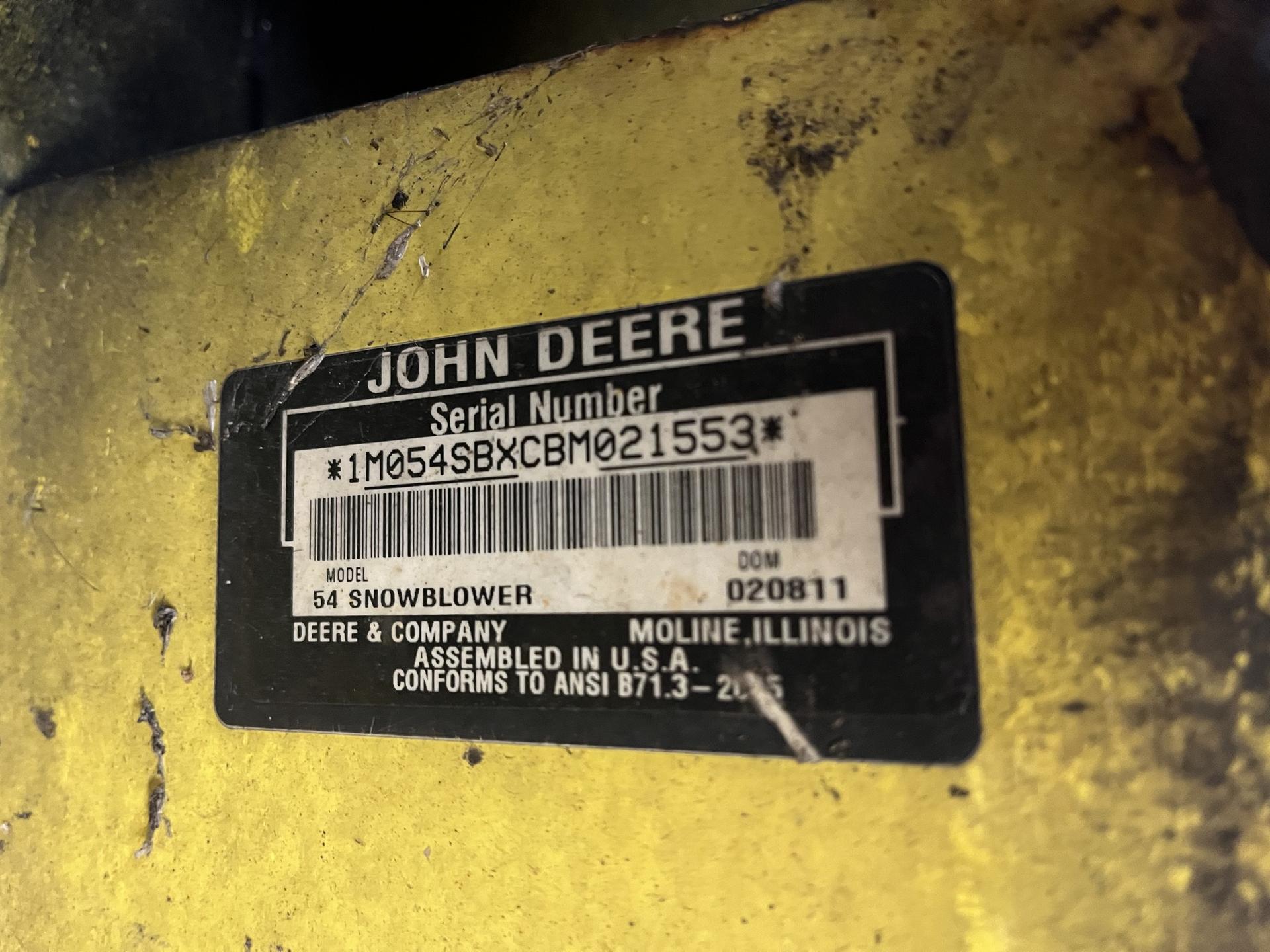 2010 John Deere 2320 Image