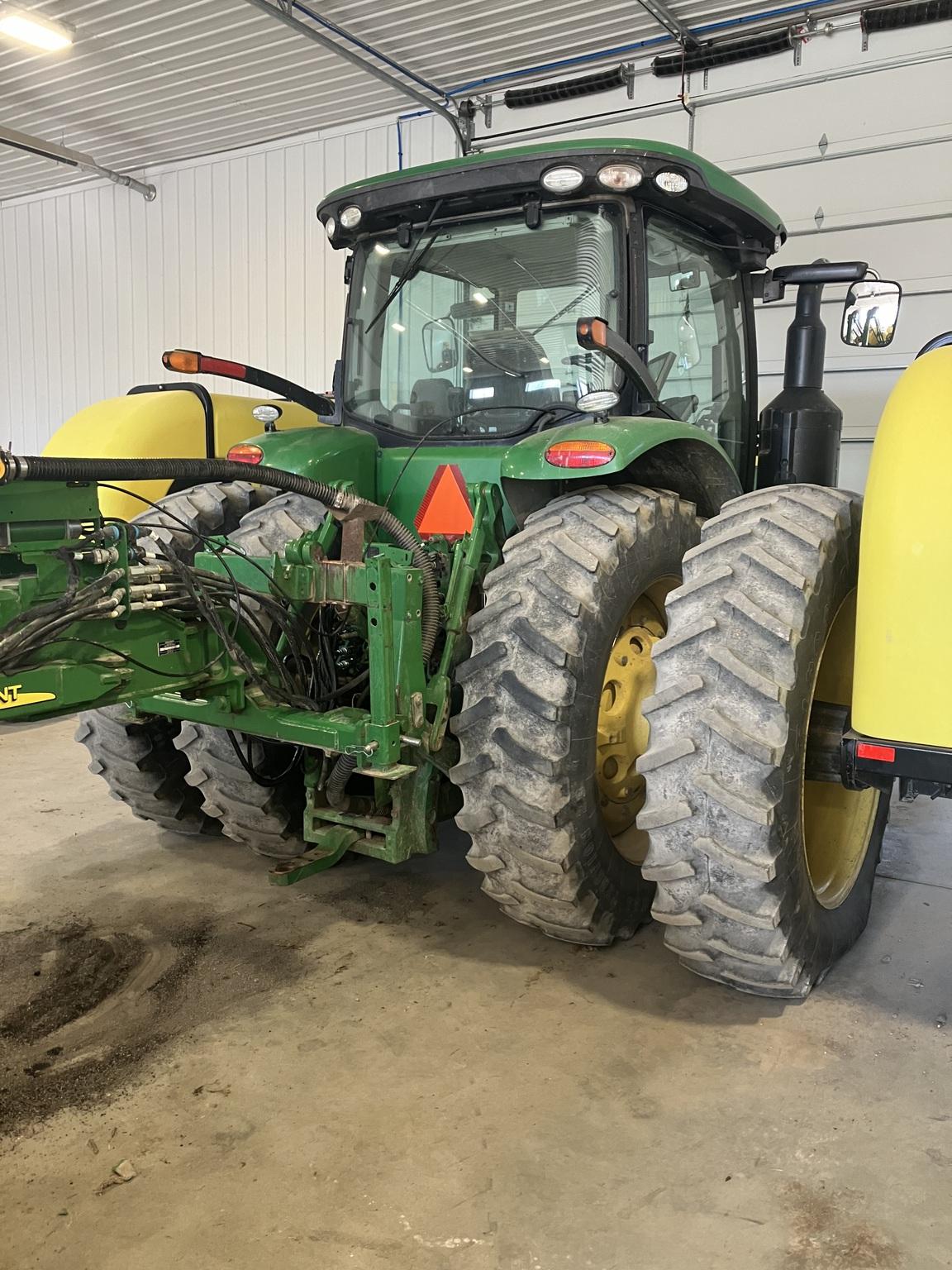 2015 John Deere 8245R Image