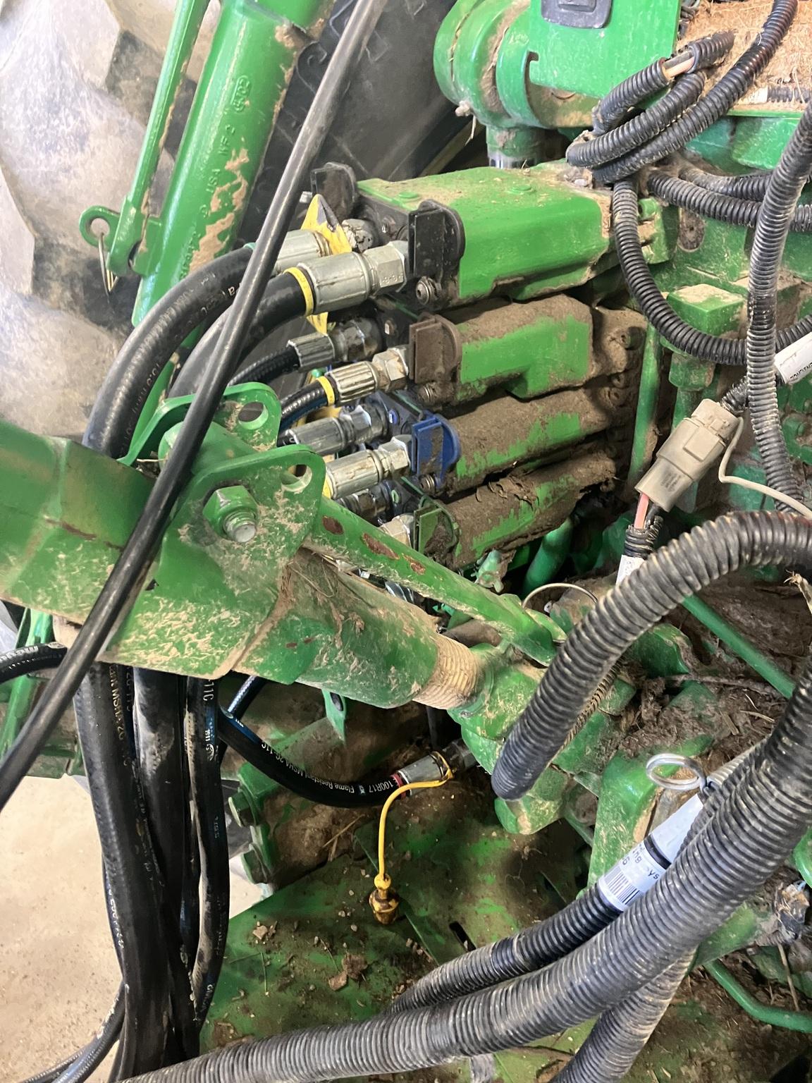 2015 John Deere 8245R Image