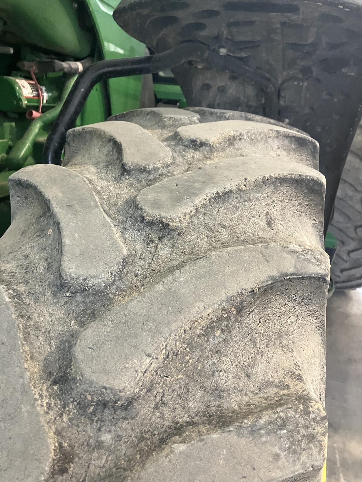 2015 John Deere 8245R Image