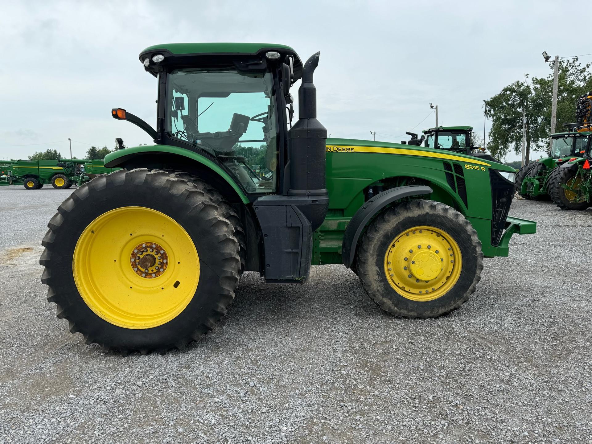 2015 John Deere 8245R Image
