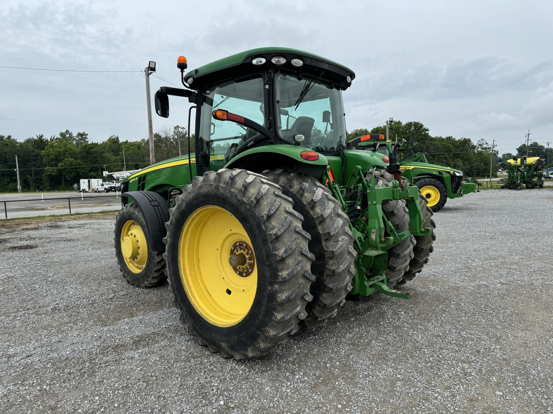 2015 John Deere 8245R Image