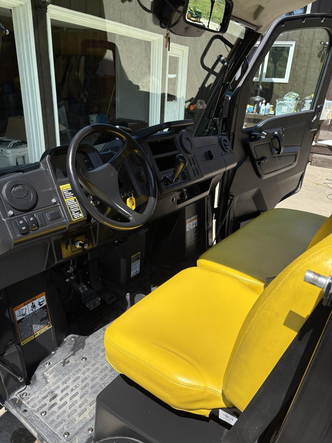 2020 John Deere XUV 835M Image