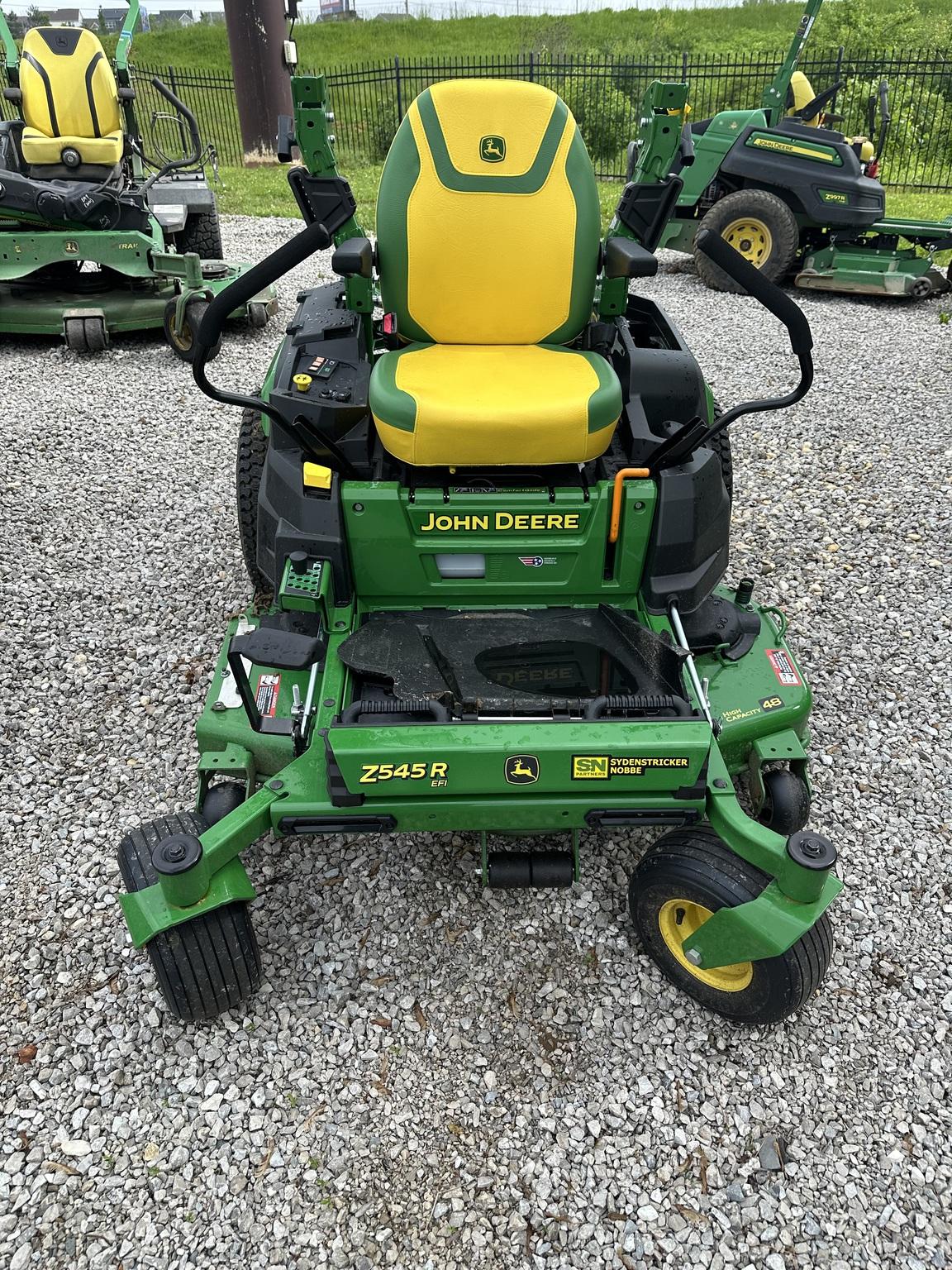 2025 John Deere Z545R Image