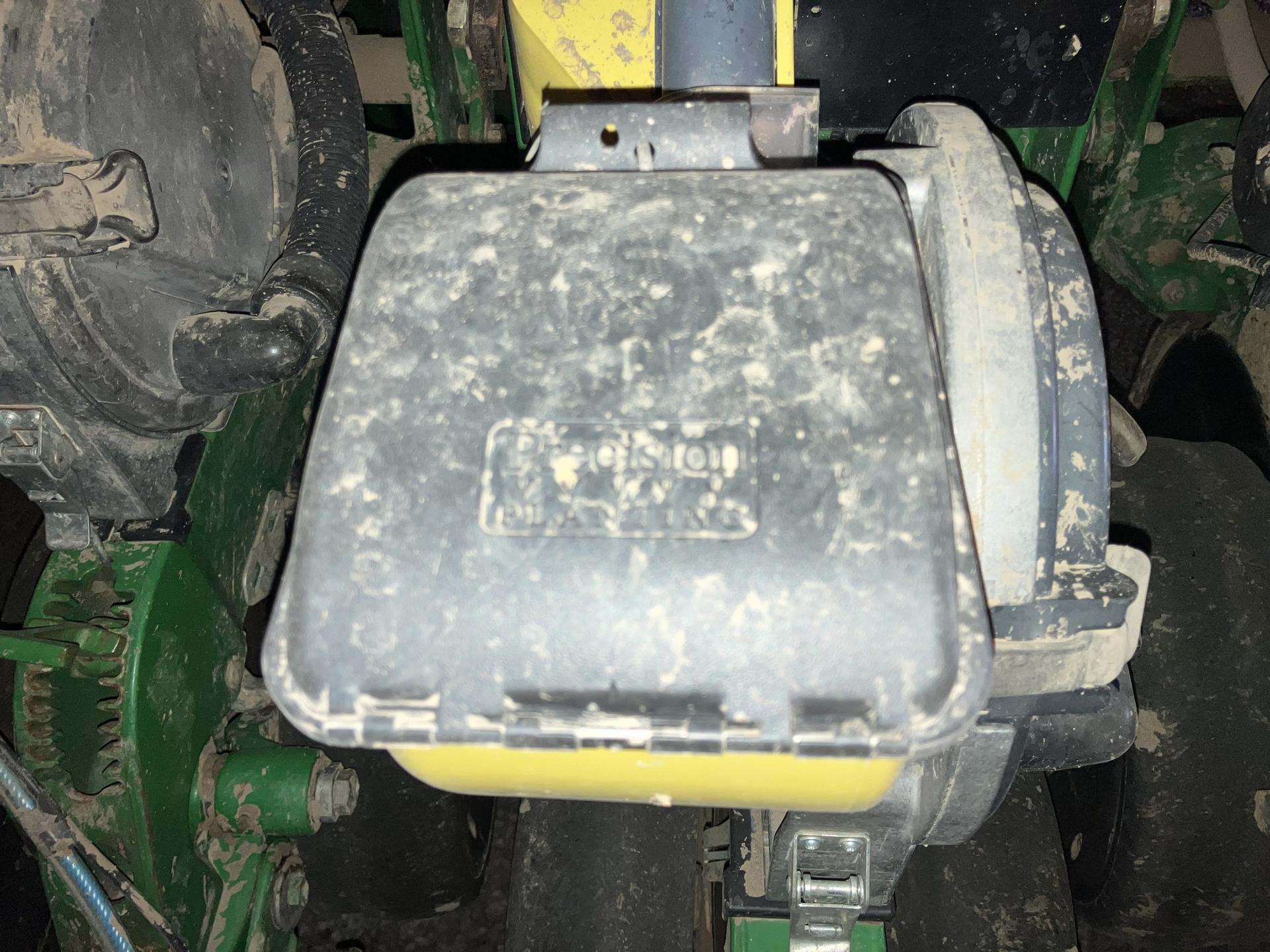 2010 John Deere DB60 Image