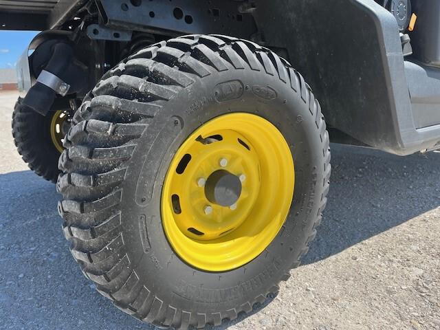 2023 John Deere XUV 835E Image