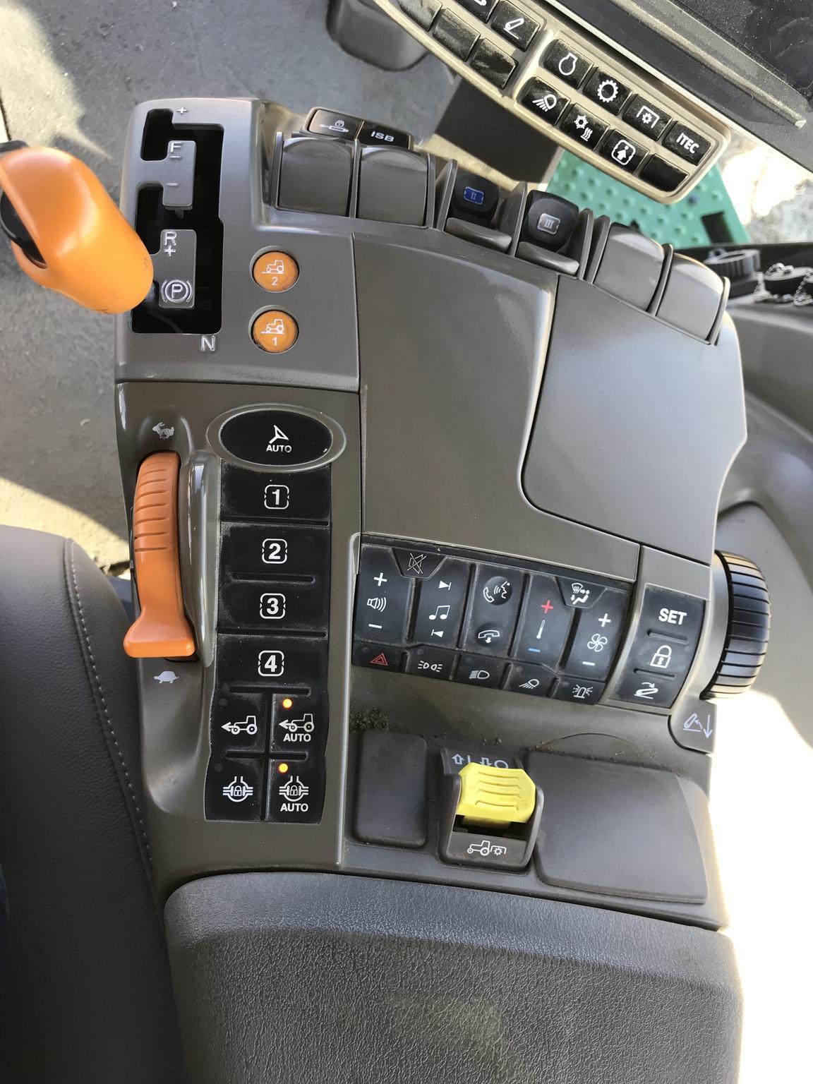 2021 John Deere 8RX 410 Image