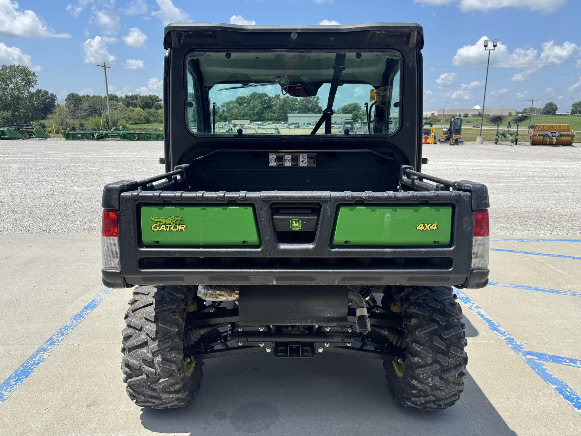 2024 John Deere XUV 835M Image