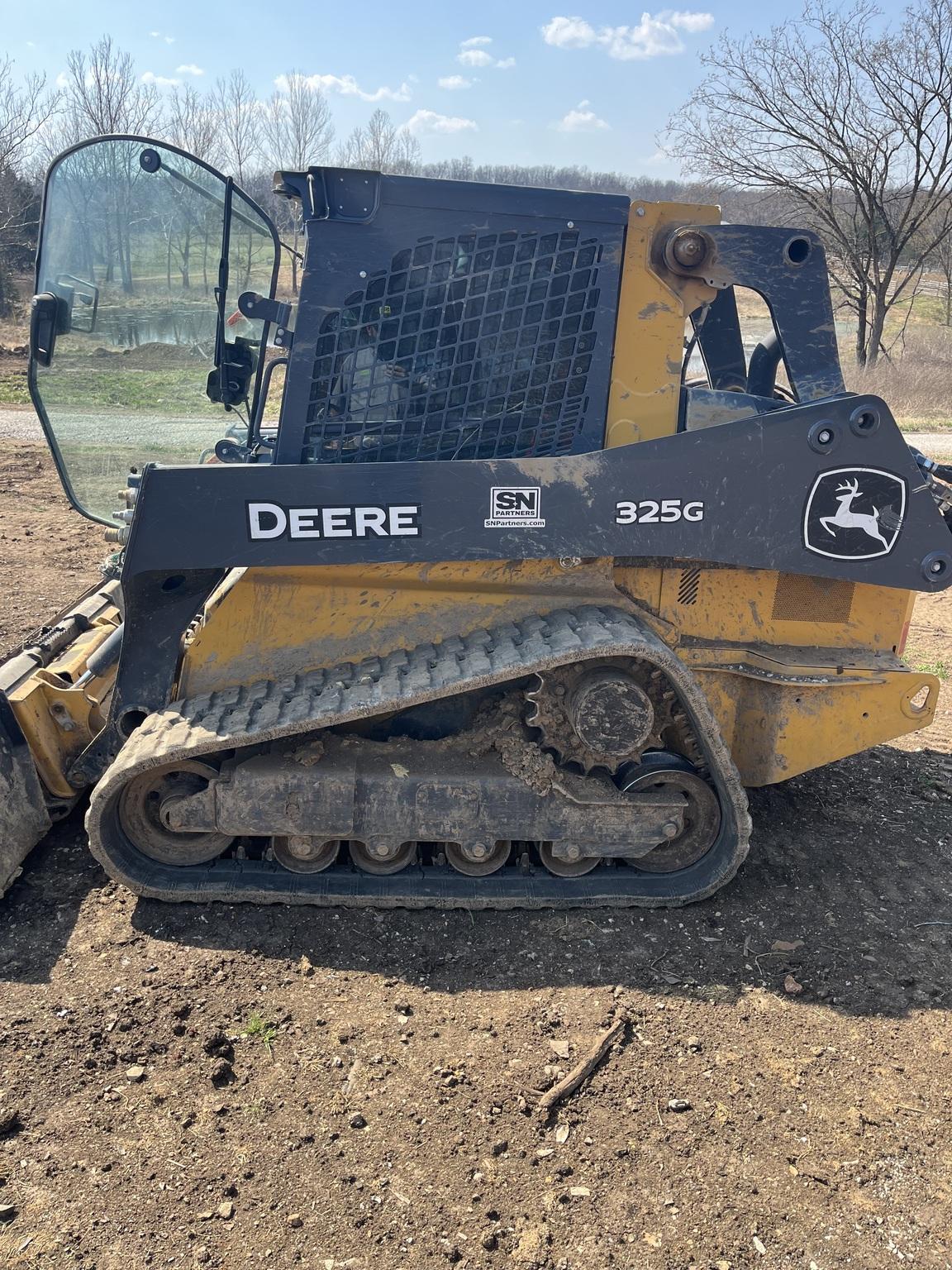 2023 John Deere 325G Image