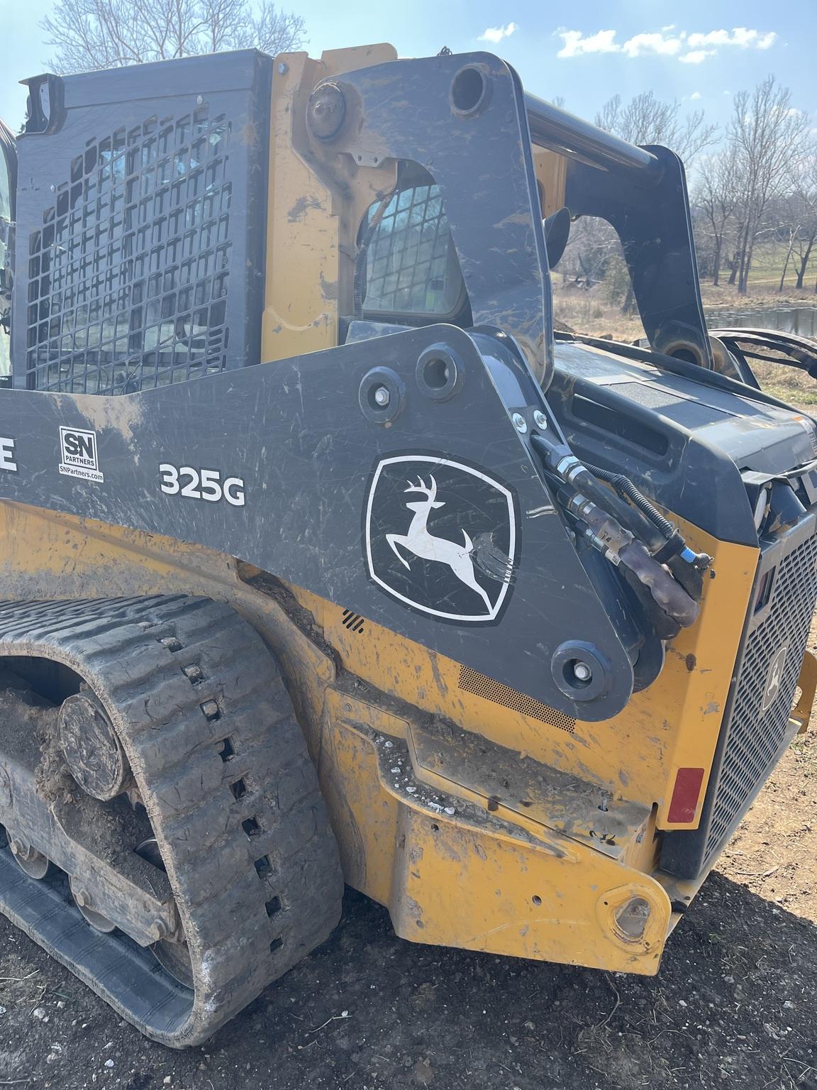 2023 John Deere 325G Image