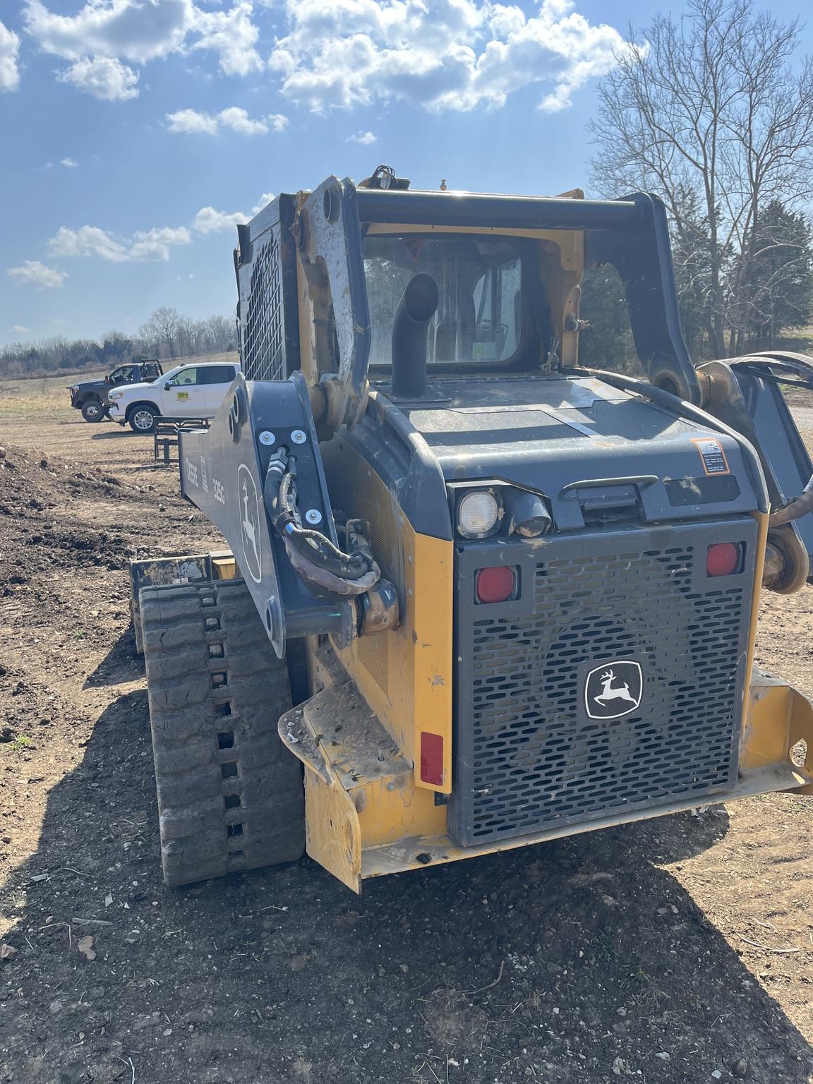 2023 John Deere 325G Image