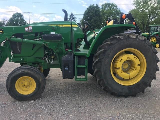 2017 John Deere 6120E Image
