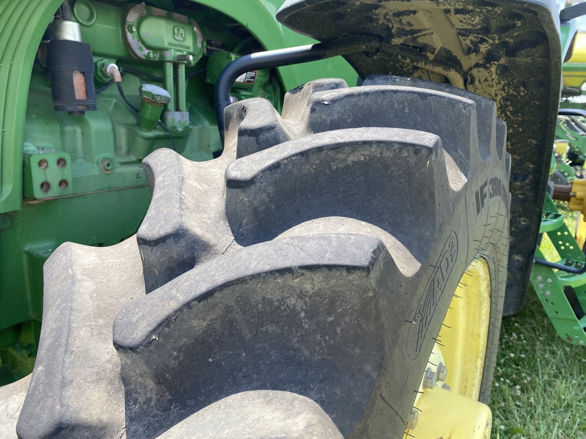 2004 John Deere 8320 Image