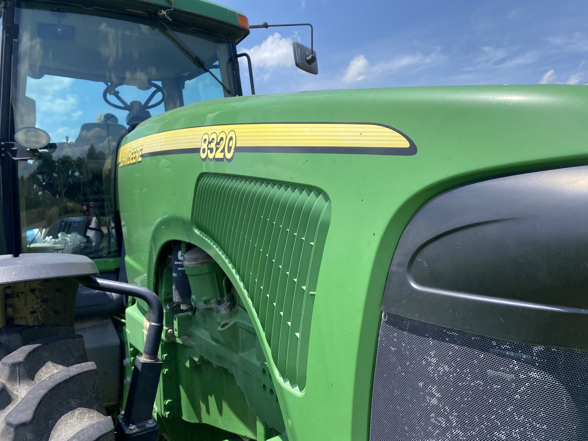 2004 John Deere 8320 Image