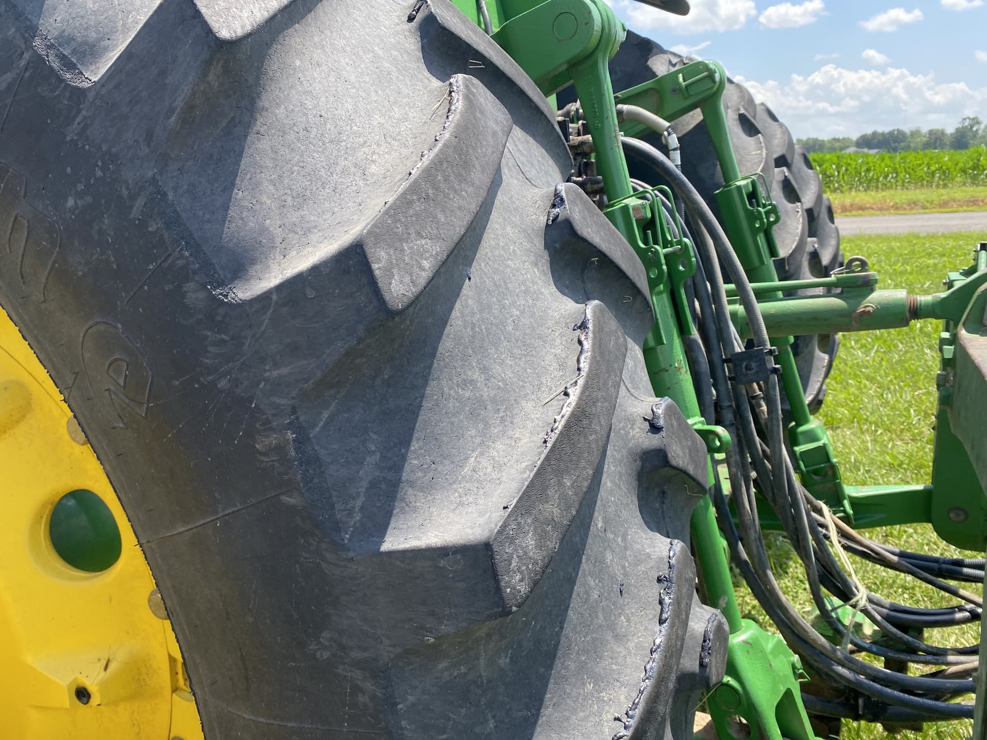 2004 John Deere 8320 Image