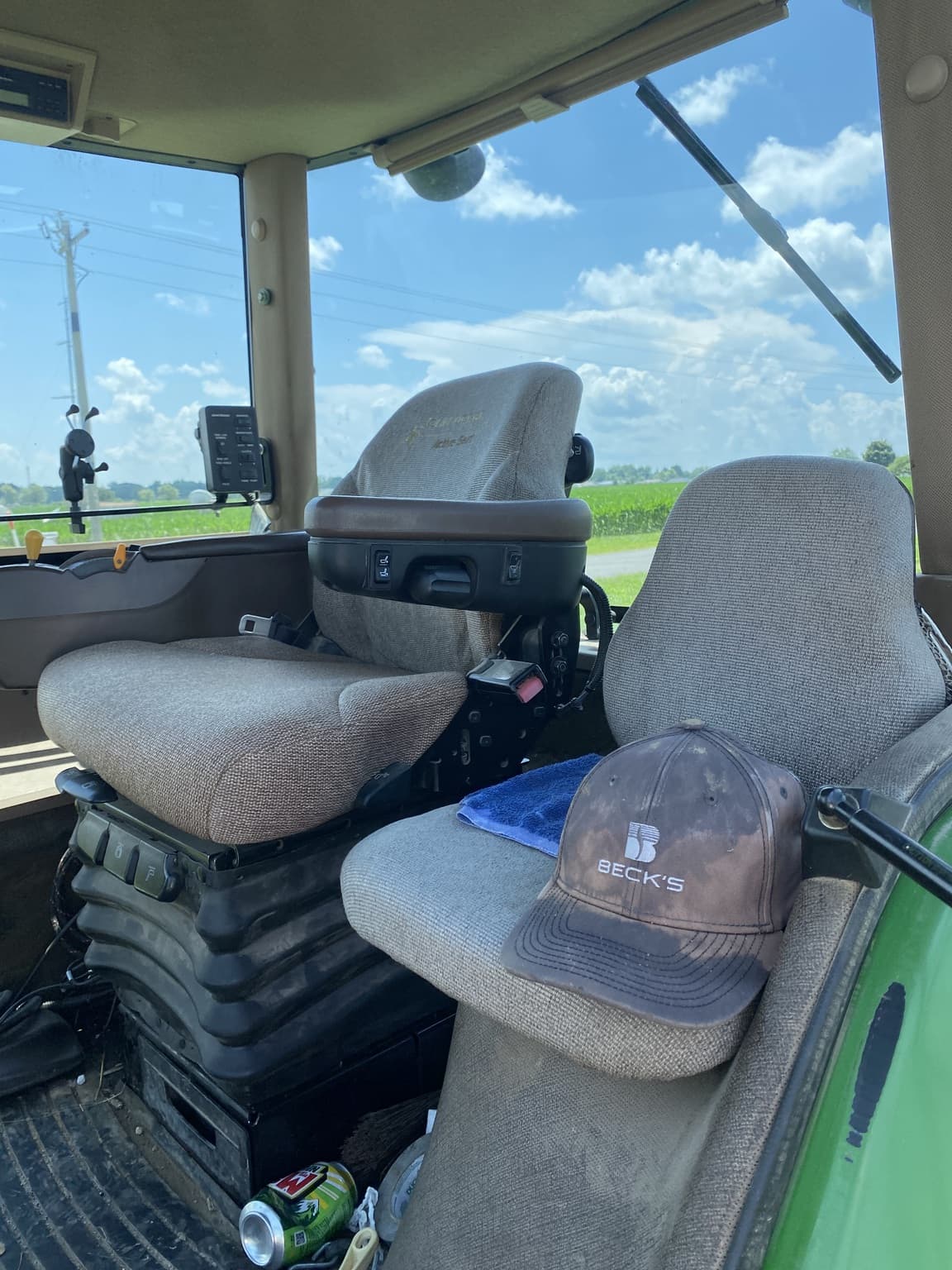 2004 John Deere 8320 Image